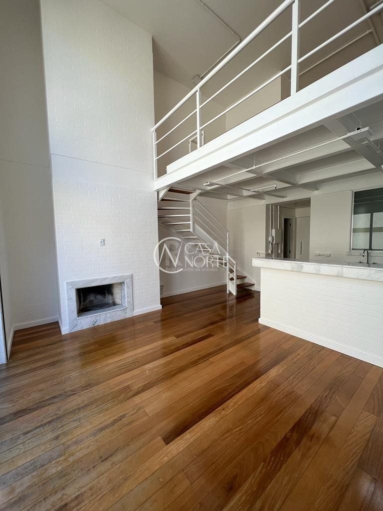 Loft à venda com 1 quarto, 77m², 1 suíte, 2 vagas, Rua Padre Chagas no bairro Moinhos de Vento em Porto Alegre