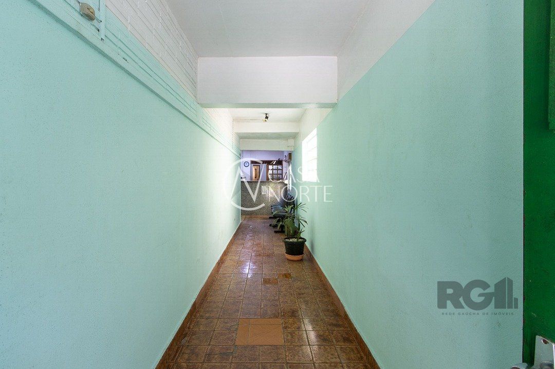 Prédio Comercial à venda com 5 quartos, 1063m², 16 vagas, Avenida Florianopolis no bairro Azenha em Porto Alegre