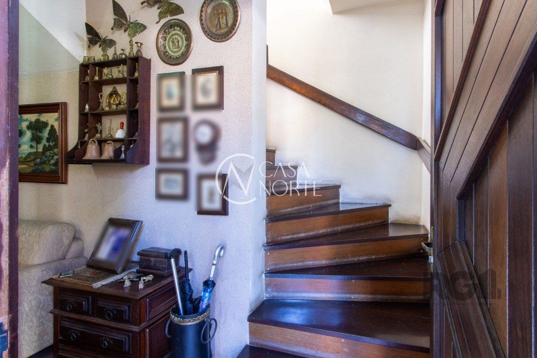 Casa de Condomínio à venda com 4 quartos, 99m², 2 suítes, 1 vaga, Avenida Juca Batista no bairro Hípica em Porto Alegre