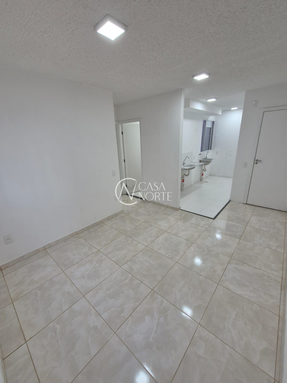 Apartamento à venda com 2 quartos, 41m², 1 vaga, Rua Inocêncio de Oliveira Alves no bairro Rubem Berta em Porto Alegre