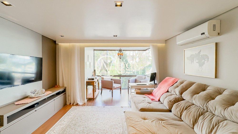 Apartamento à venda com 3 quartos, 112m², 1 suíte, 2 vagas, Rua Felicíssimo de Azevedo no bairro São João em Porto Alegre