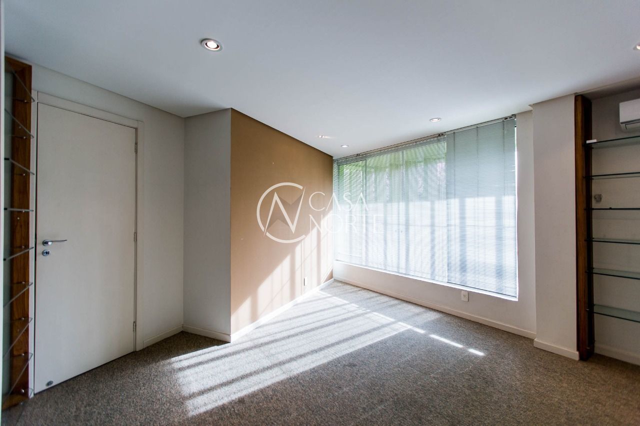 Sala Comercial à venda com 2 quartos, 72m², Avenida Padre Cacique no bairro Praia de Belas em Porto Alegre