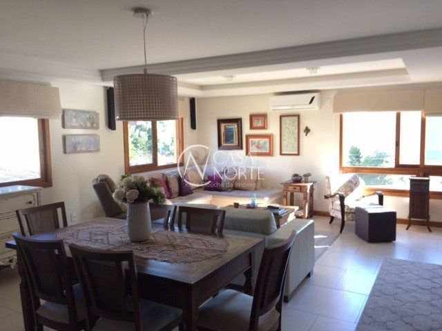 Casa de Condomínio à venda com 3 quartos, 218m², 1 suíte, 3 vagas, Rua General Rondon no bairro Tristeza em Porto Alegre