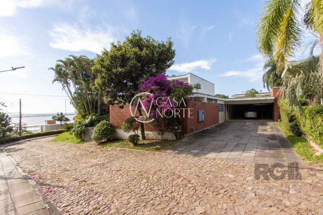 Casa de Condomínio à venda com 4 quartos, 724m², 4 suítes, 6 vagas, Rua Sinke no bairro Santa Tereza em Porto Alegre