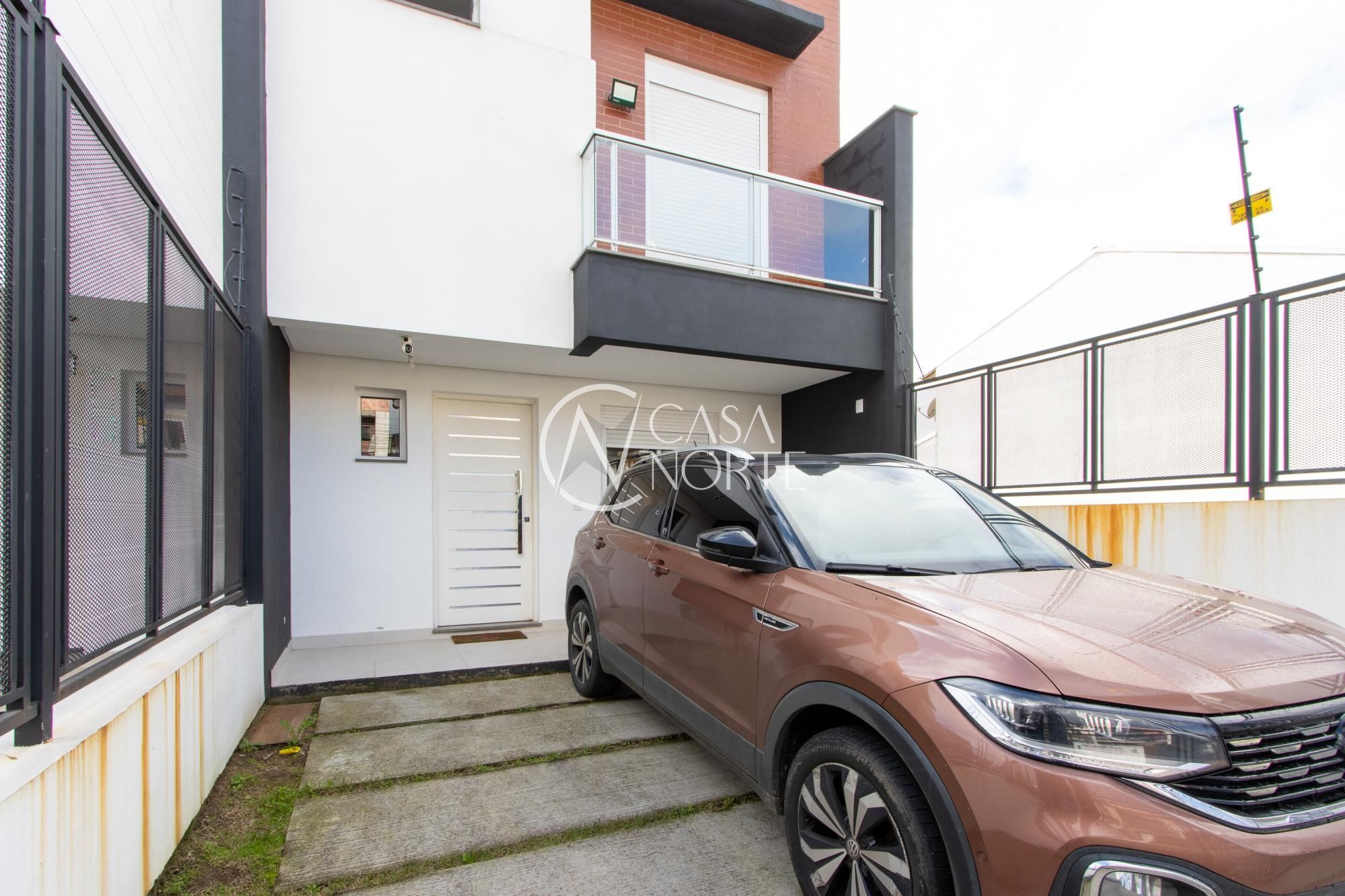 Casa à venda com 3 quartos, 95m², 1 suíte, 2 vagas, Rua Zuzu Angel no bairro Hípica em Porto Alegre