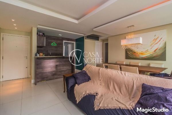 Apartamento à venda com 3 quartos, 106m², 1 suíte, 2 vagas, Rua Jari no bairro Passo da Areia em Porto Alegre