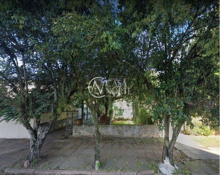 Terreno à venda  com 440m², Rua Doutor Pereira Neto no bairro Tristeza em Porto Alegre