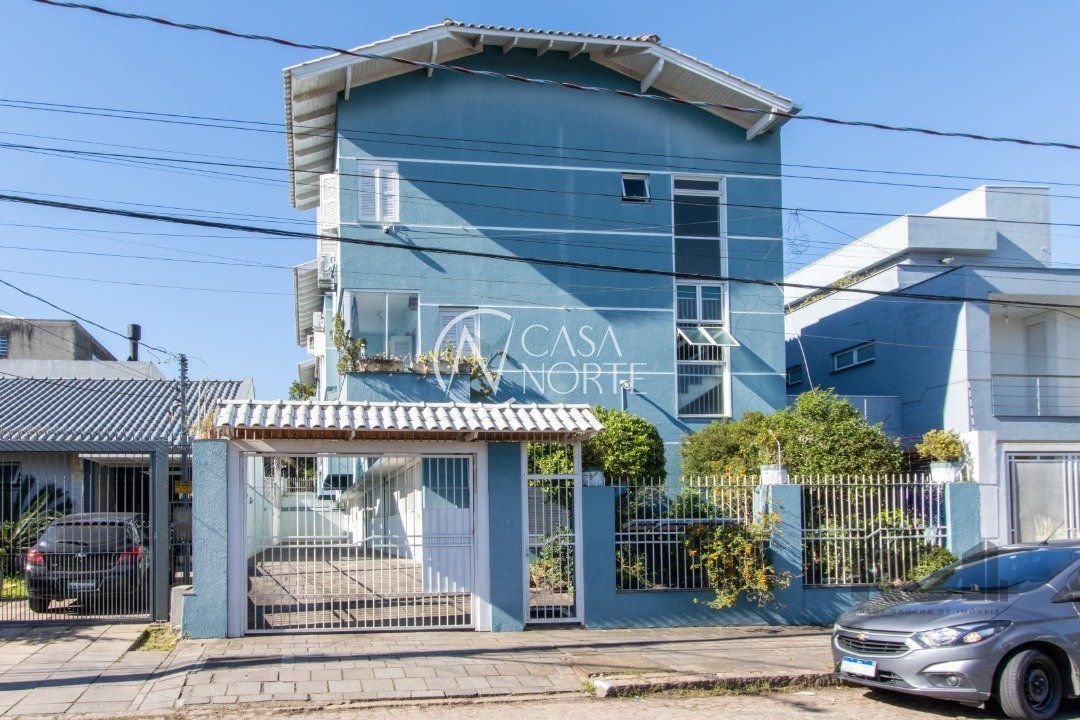 Casa de Condomínio à venda com 3 quartos, 159m², 1 suíte, 2 vagas, Rua Gaurama no bairro Cavalhada em Porto Alegre