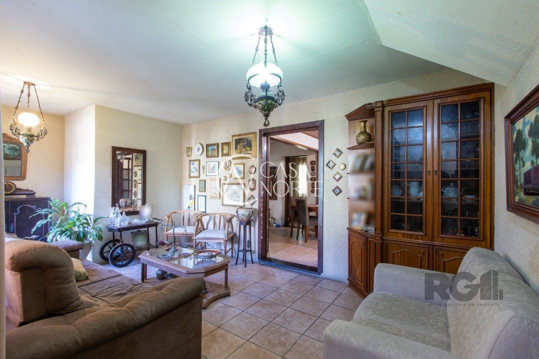 Casa de Condomínio à venda com 4 quartos, 99m², 2 suítes, 1 vaga, Avenida Juca Batista no bairro Hípica em Porto Alegre