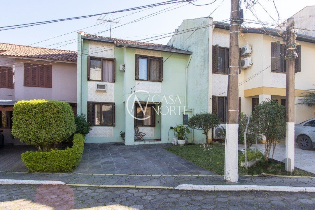 Casa de Condomínio à venda com 4 quartos, 99m², 2 suítes, 1 vaga, Avenida Juca Batista no bairro Hípica em Porto Alegre