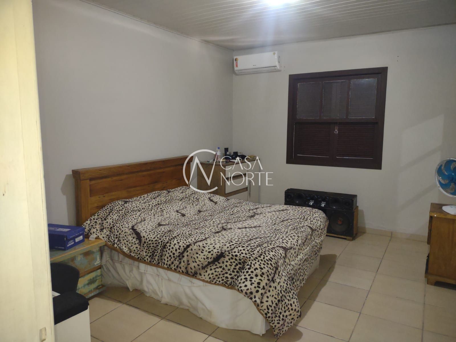 Casa à venda com 4 quartos, 290m², 1 suíte, 2 vagas, Rua Padre João Batista Reus no bairro Vila Conceição em Porto Alegre