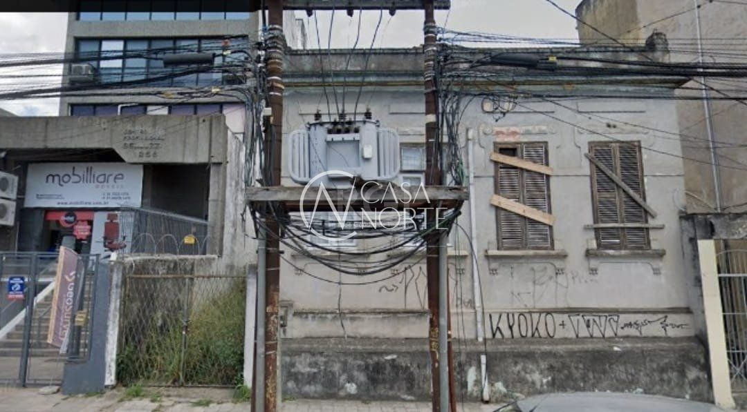 Terreno à venda  com 930m², Avenida Benjamin Constant no bairro São João em Porto Alegre