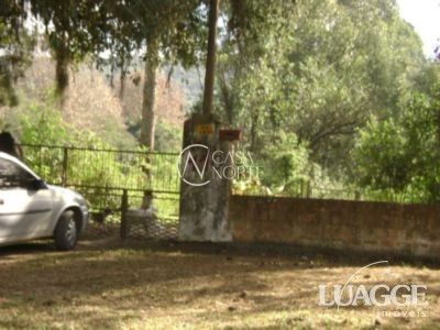 Chácara à venda com 3 quartos com 5000m², Estrada da Taquara no bairro Lami em Porto Alegre