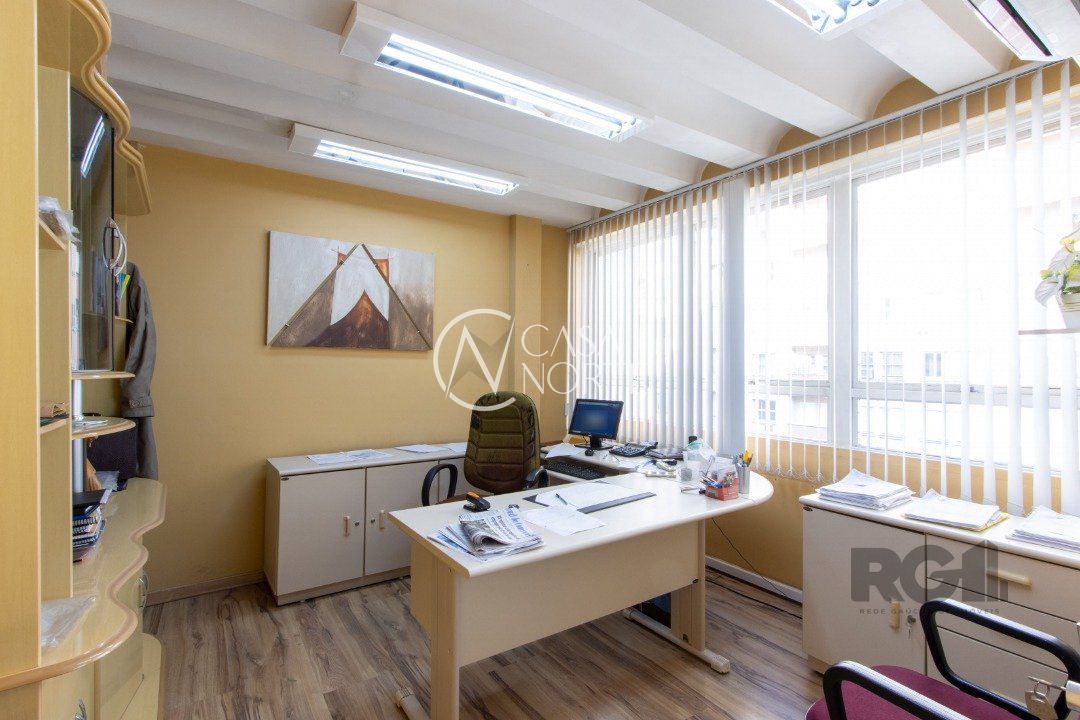 Sala Comercial à venda , 37m², Avenida Senador Salgado Filho no bairro Centro Histórico em Porto Alegre