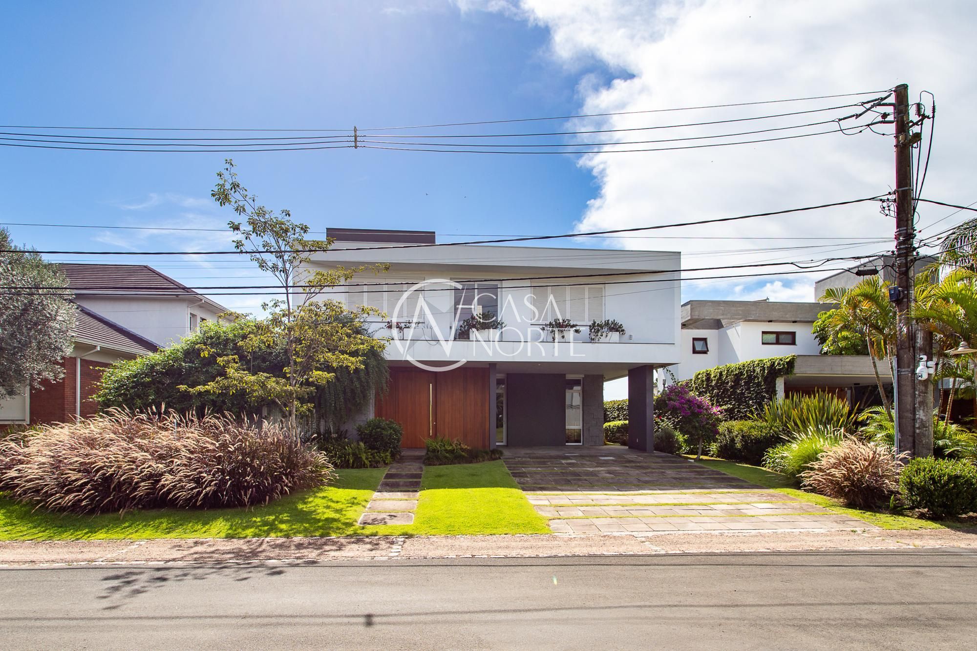 Casa de Condomínio à venda com 4 quartos, 570m², 4 suítes, 2 vagas, Avenida Juca Batista no bairro Terraville em Porto Alegre