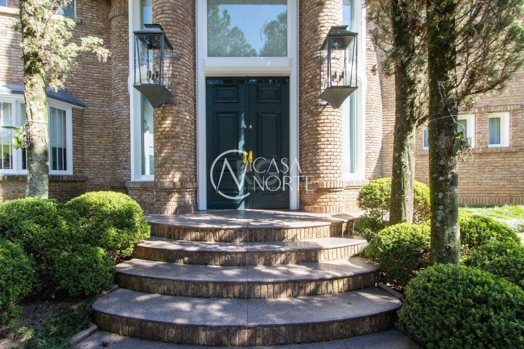 Casa à venda com 7 quartos, 1319m², 1 suíte, 6 vagas, Rua Coronel Antônio Dias de Oliveira no bairro Santa Tereza em Porto Alegre