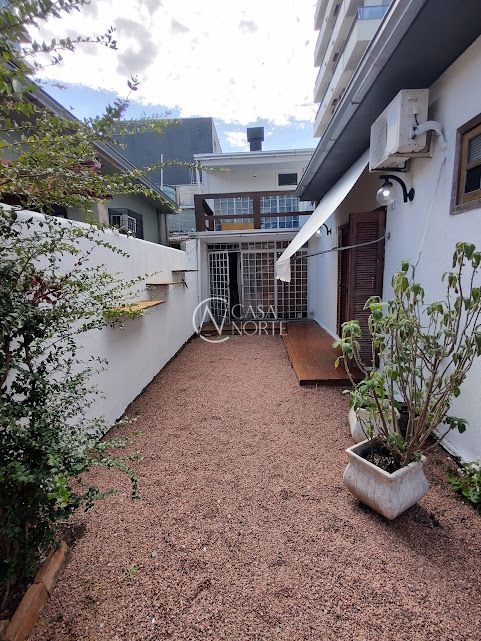 Casa à venda com 2 quartos, 60m², 2 suítes, 1 vaga, Wenceslau Escobar no bairro Tristeza em Porto Alegre