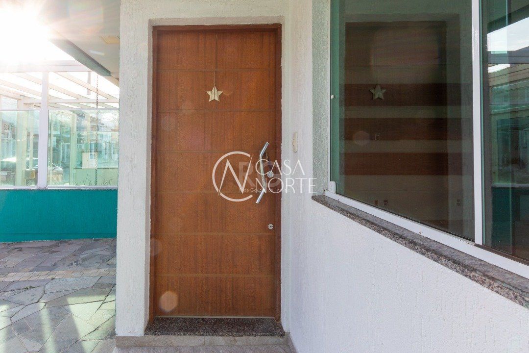 Casa à venda com 3 quartos, 178m², 1 suíte, 2 vagas, Rua Angico no bairro Hípica em Porto Alegre