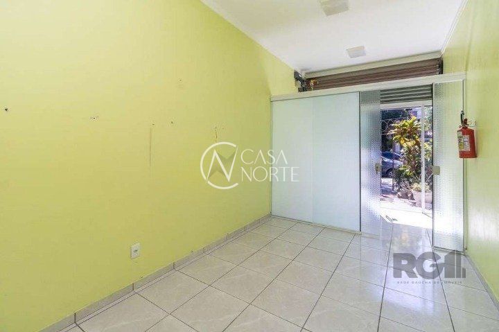 Sala Comercial à venda , 32m², Rua Camaquã no bairro Camaquã em Porto Alegre