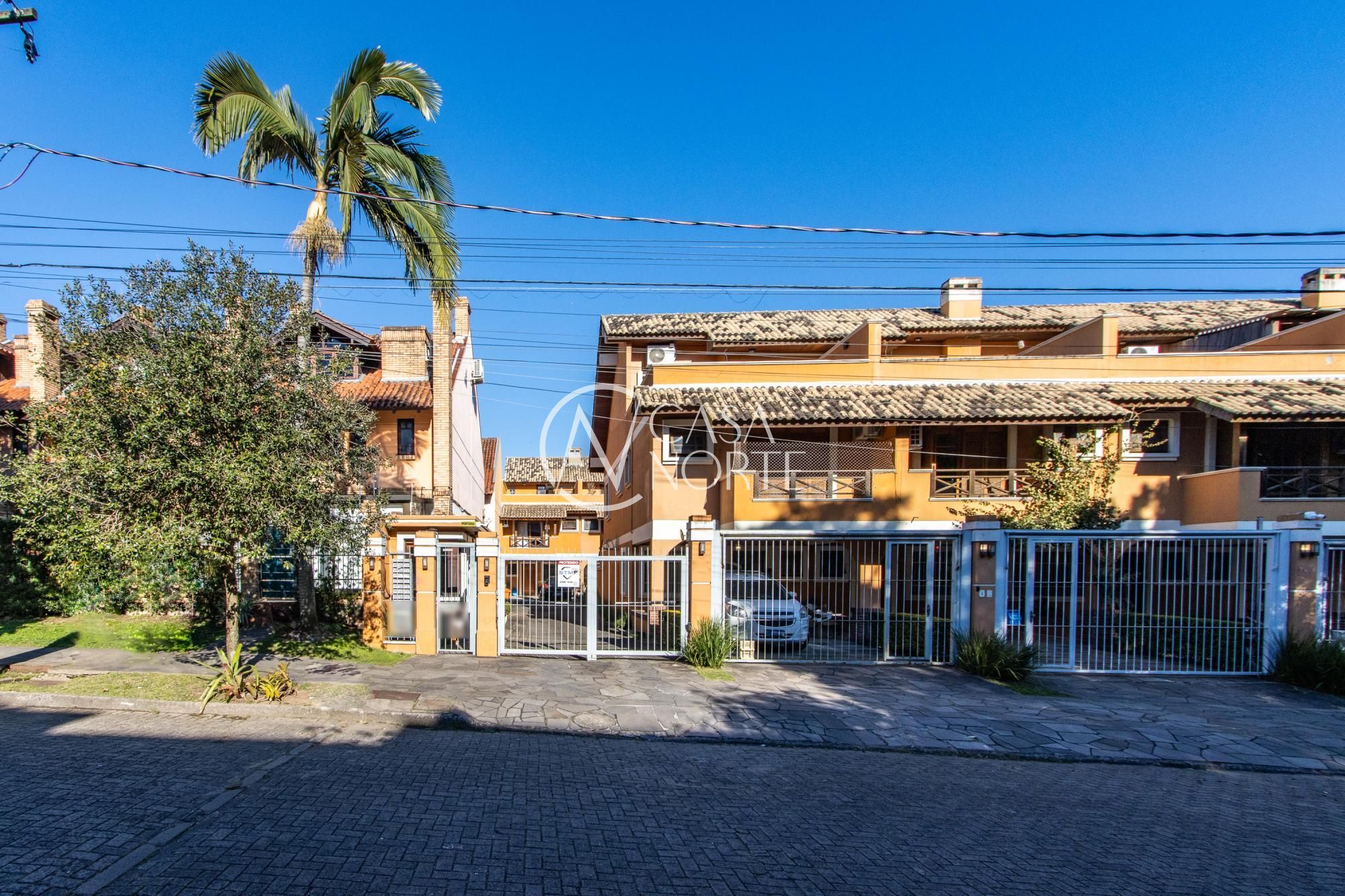 Casa de Condomínio à venda com 3 quartos, 154m², 1 suíte, 2 vagas, Rua General Rondon no bairro Tristeza em Porto Alegre