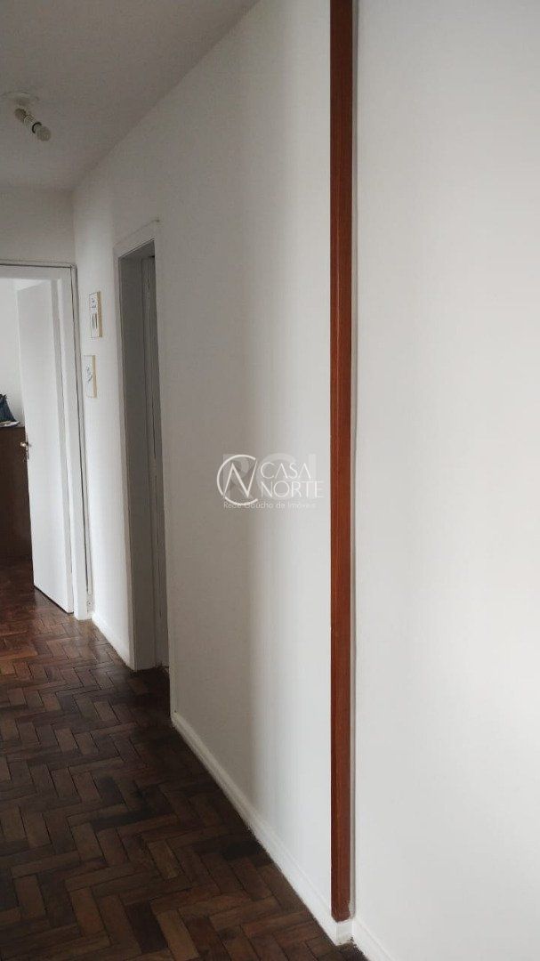 Apartamento à venda com 2 quartos, 46m², 1 vaga, Rua José Domingos Varella no bairro Cavalhada em Porto Alegre