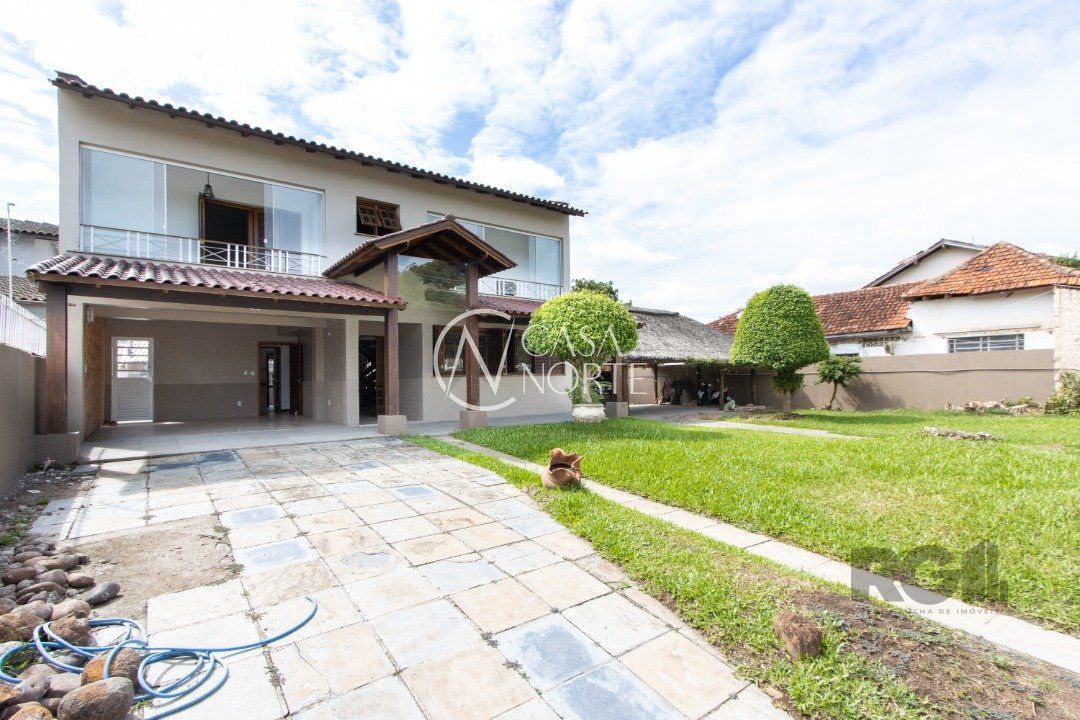 Casa à venda com 4 quartos, 256m², 1 suíte, 3 vagas, Avenida Guaíba no bairro Serraria em Porto Alegre