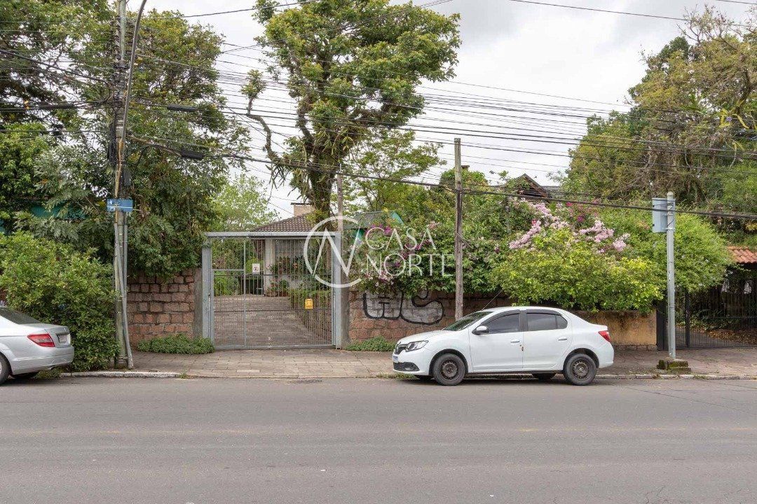 Casa à venda com 4 quartos, 200m², 1 suíte, 5 vagas, Avenida Otto Niemeyer no bairro Tristeza em Porto Alegre