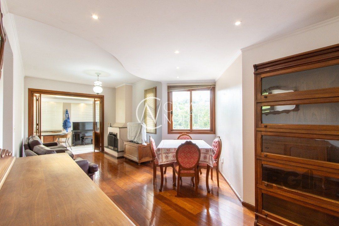 Apartamento à venda com 3 quartos, 116m², 1 suíte, 2 vagas, Rua Doutor Mário Totta no bairro Tristeza em Porto Alegre