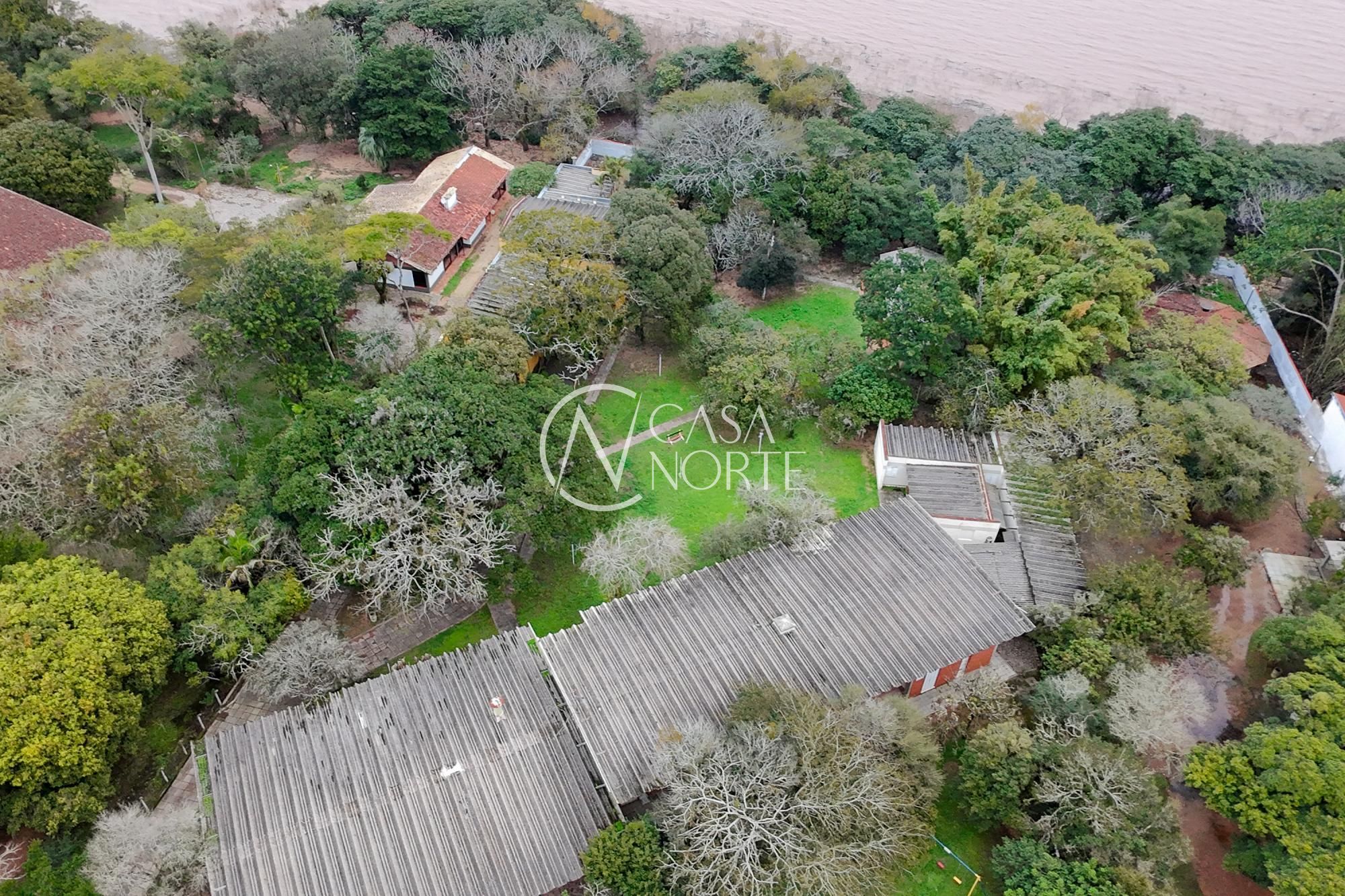 Terreno à venda  com 15525m², Avenida Heitor Vieira no bairro Belém Novo em Porto Alegre