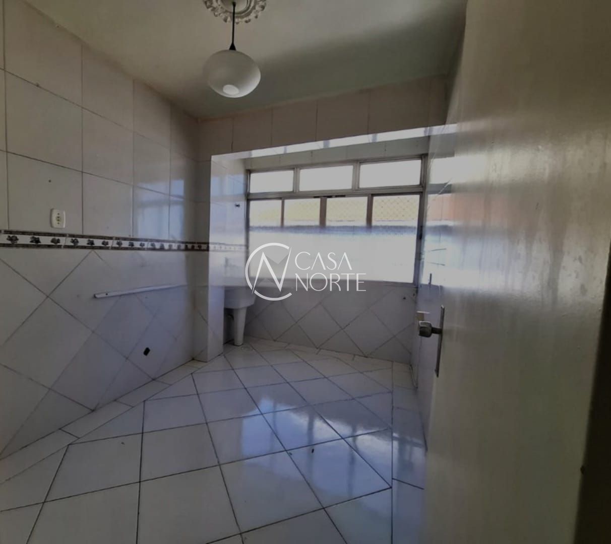 Apartamento à venda com 2 quartos, 54m², Avenida Chuí no bairro Cristal em Porto Alegre