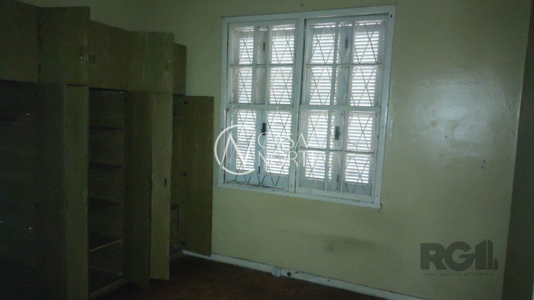 Casa à venda com 4 quartos, 130m², Rua Coronel Jaime da Costa Pereira no bairro Partenon em Porto Alegre