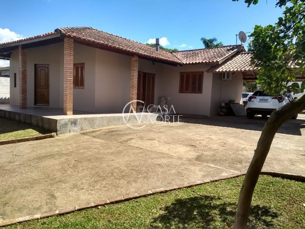 Casa à venda com 2 quartos, 250m², 4 vagas, Rua do Jesuíno - Lado Par no bairro Lageado em Porto Alegre