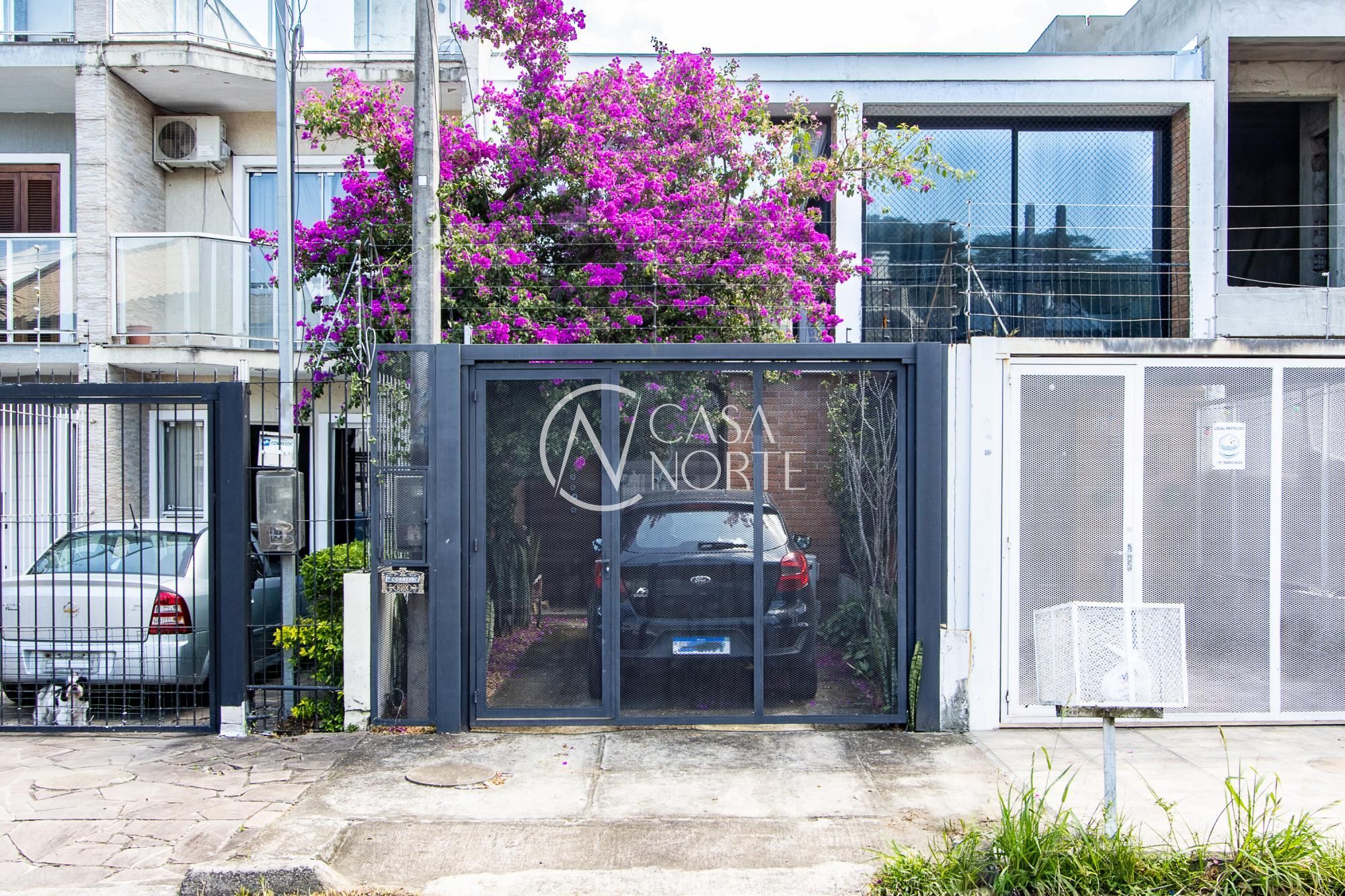 Casa à venda com 2 quartos, 91m², 2 suítes, 1 vaga, Rua Eva Pinto no bairro Hípica em Porto Alegre