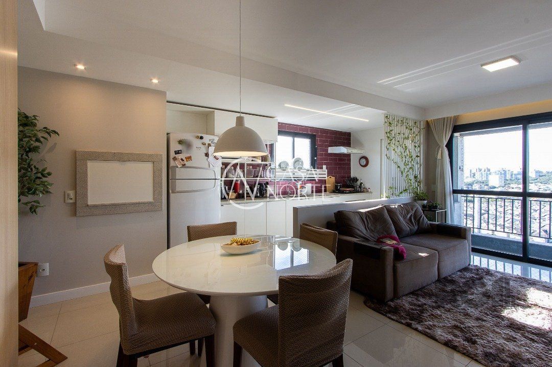 Apartamento à venda com 2 quartos, 70m², 1 suíte, 2 vagas, Avenida Ipiranga no bairro Jardim Carvalho em Porto Alegre