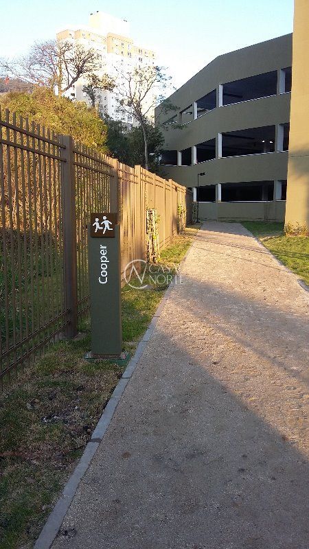 Apartamento à venda com 3 quartos, 106m², 1 suíte, 2 vagas, Avenida Antônio Carvalho no bairro Agronomia em Porto Alegre