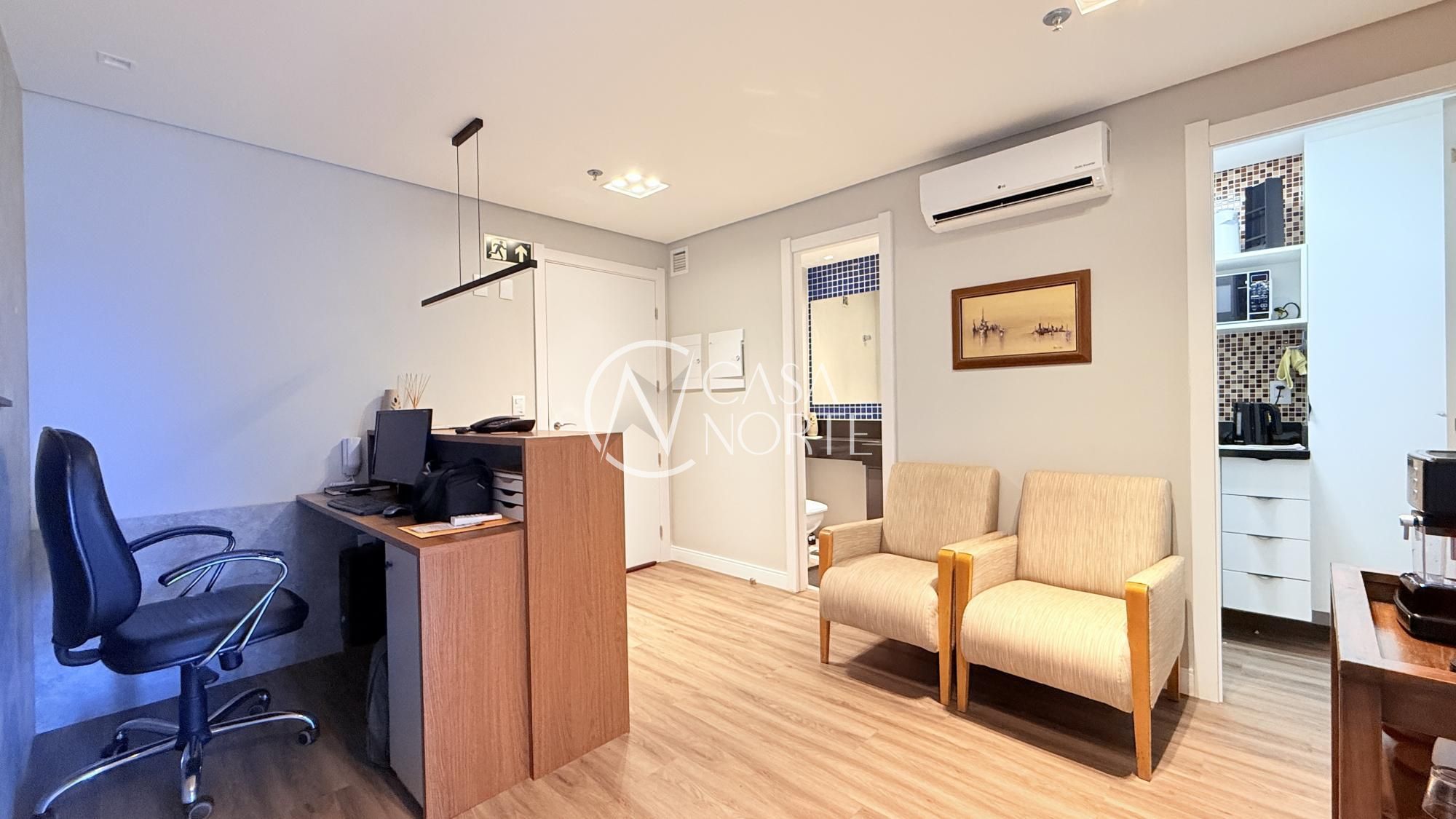 Sala Comercial à venda , 79m², 2 vagas, Avenida Érico Veríssimo no bairro Menino Deus em Porto Alegre