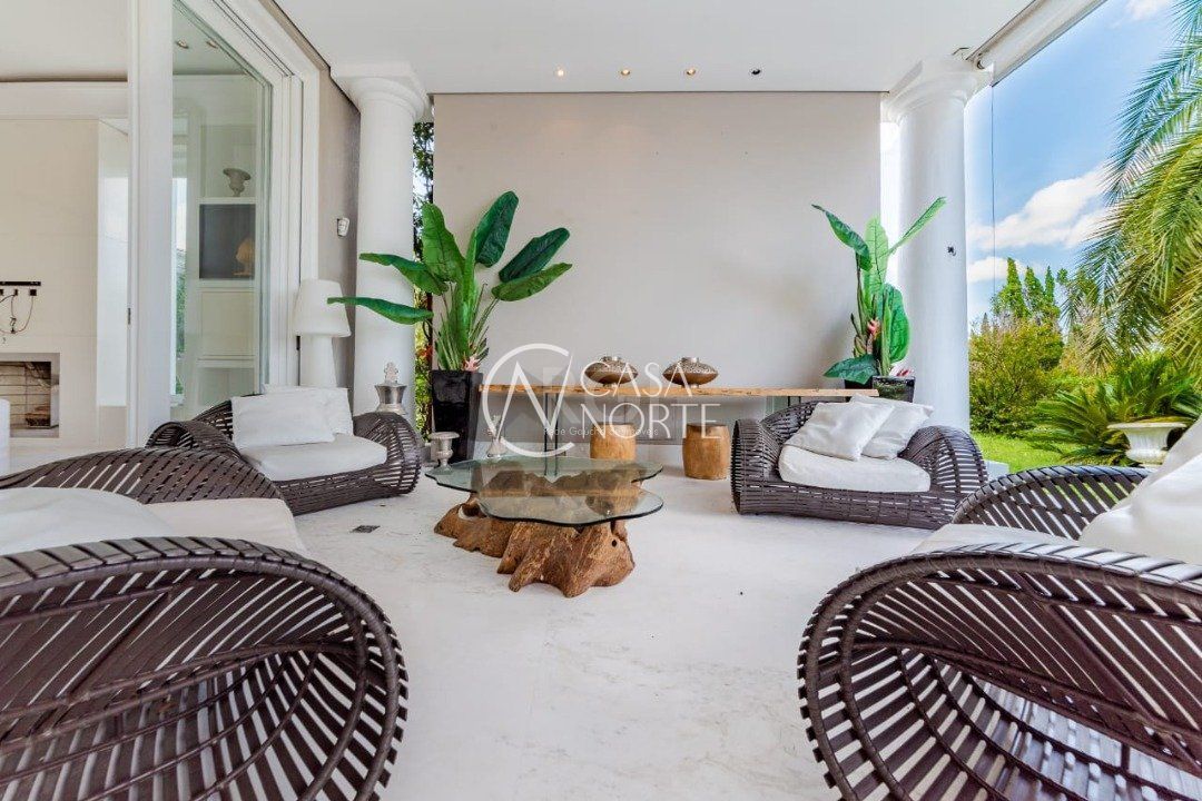 Casa de Condomínio à venda com 6 quartos, 745m², 4 suítes, 6 vagas, Avenida Juca Batista no bairro Belém Novo em Porto Alegre