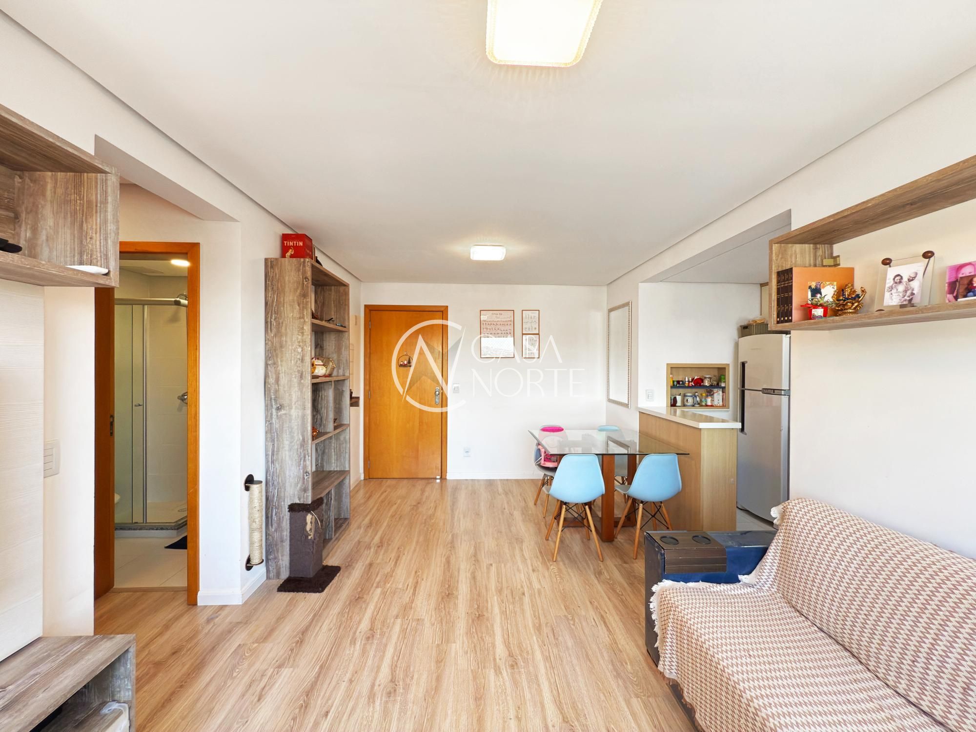 Apartamento à venda com 2 quartos, 61m², 1 suíte, 1 vaga, Travessa Escobar no bairro Camaquã em Porto Alegre