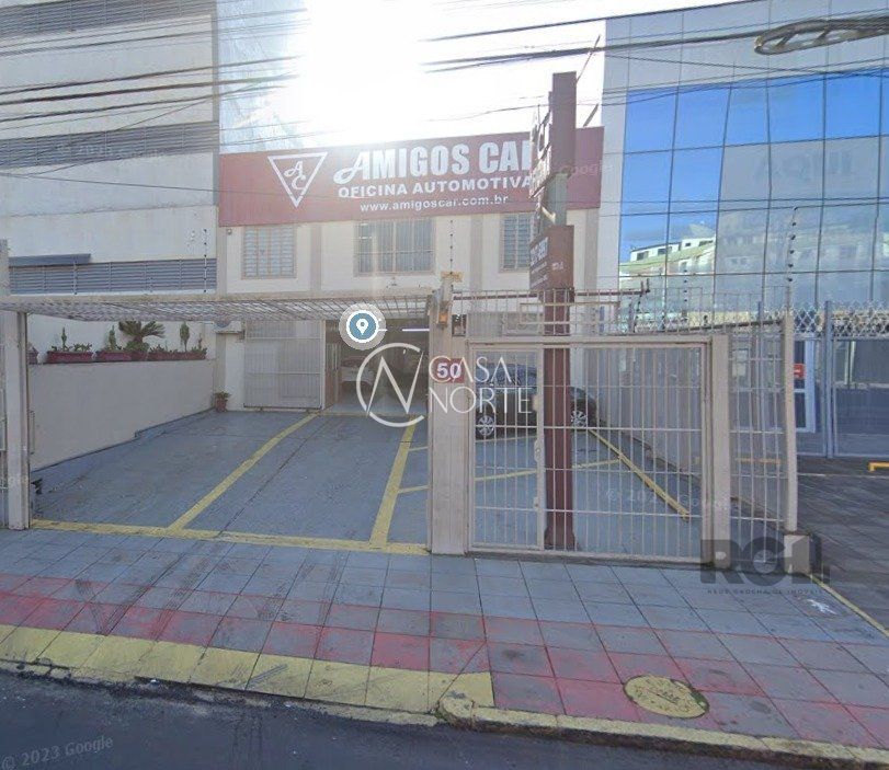 Pavilhão à venda , 376m², Avenida Doutor Carlos Barbosa no bairro Medianeira em Porto Alegre