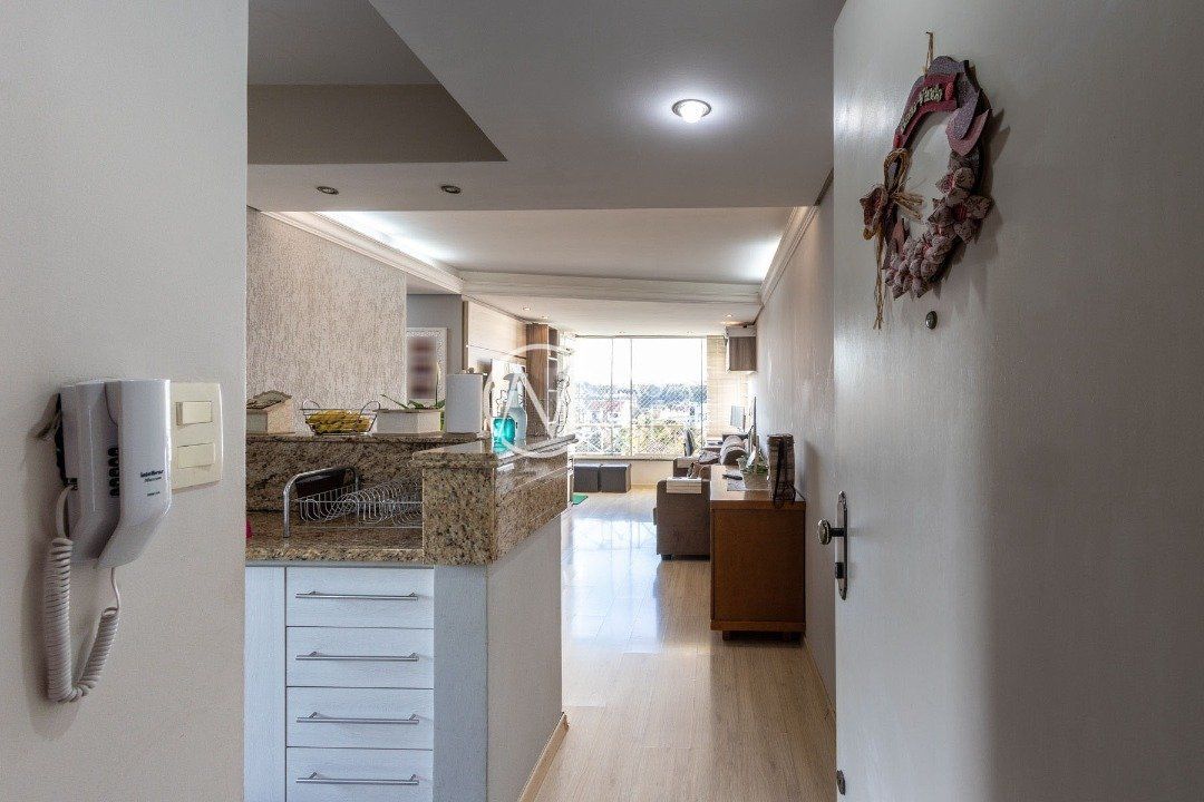 Apartamento à venda com 3 quartos, 62m², 1 vaga, Rua Xavier da Cunha no bairro Nonoai em Porto Alegre