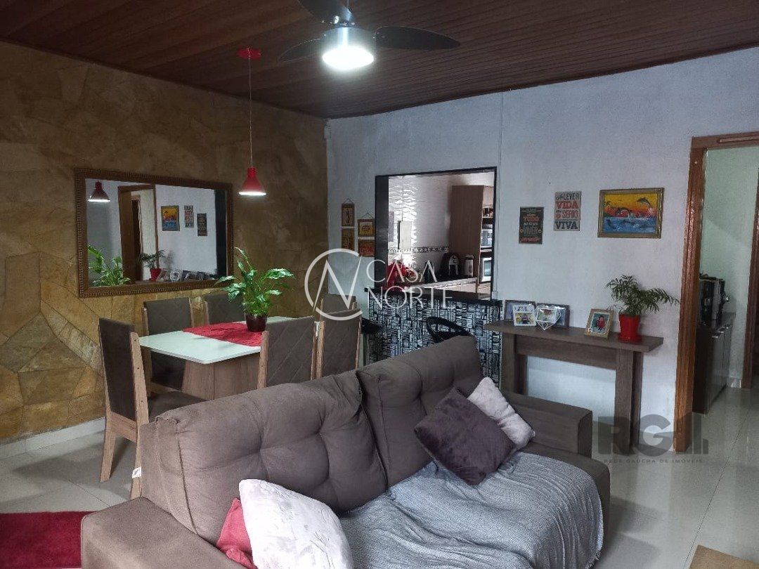 Casa à venda com 2 quartos, 88m², 4 vagas, Rua Ventos do Sul no bairro Vila Nova em Porto Alegre