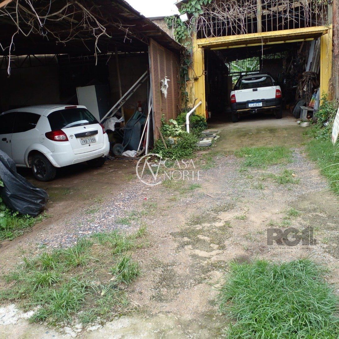 Terreno à venda  com 770m², Avenida Juca Batista no bairro Hípica em Porto Alegre