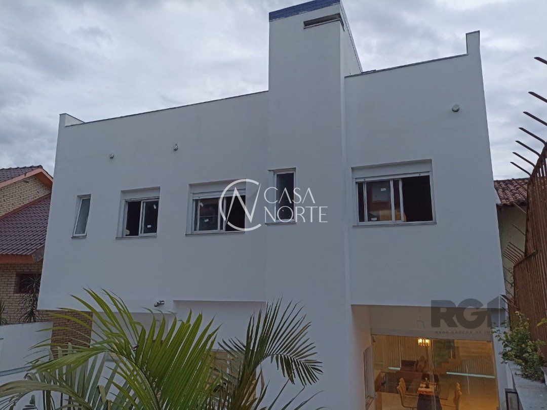 Casa de Condomínio à venda com 3 quartos, 300m², 1 suíte, 4 vagas, Rua Alcebiades Antônio dos Santos no bairro Nonoai em Porto Alegre