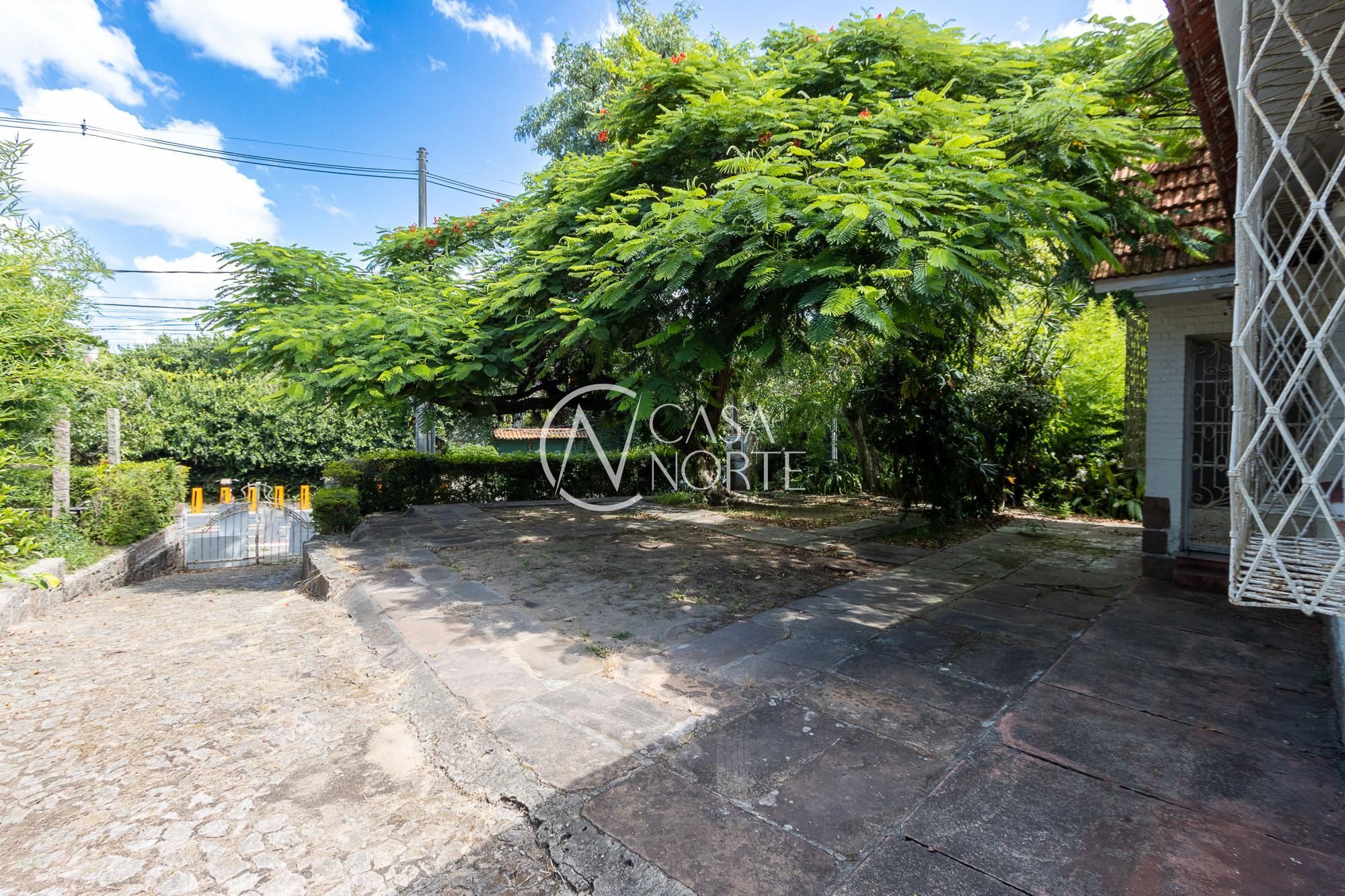 Terreno à venda  com 1m², Rua Dea Coufal Antiga Rua Ipanema no bairro Ipanema em Porto Alegre