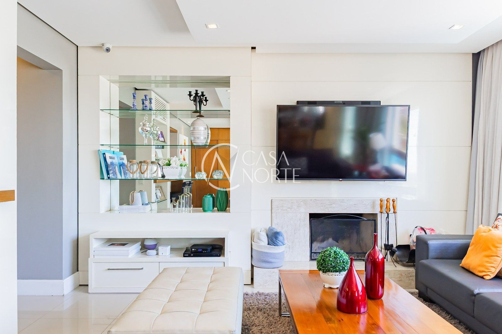 Apartamento à venda com 3 quartos, 134m², 3 suítes, 3 vagas, Rua Jari no bairro Passo da Areia em Porto Alegre