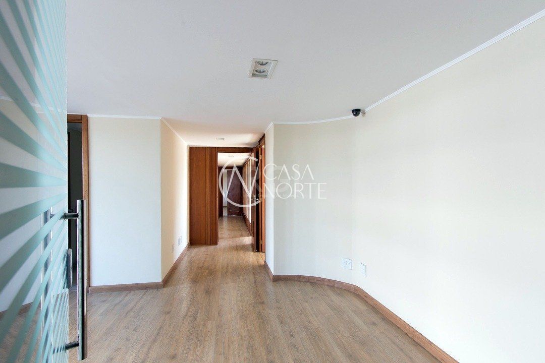 Sala Comercial à venda com 3 quartos, 225m², 3 vagas, Rua Furriel Luiz Antônio de Vargas no bairro Bela Vista em Porto Alegre