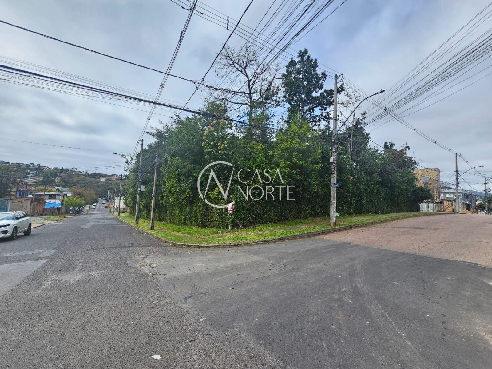 Terreno à venda  com 1470m², Rua Jerusalém no bairro Bom Jesus em Porto Alegre