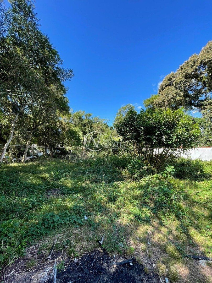 Terreno à venda  com 600m², Rua Cidreira no bairro Ipanema em Porto Alegre