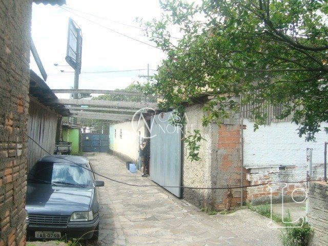 Terreno à venda  com 614m², Avenida Bento Gonçalves no bairro Partenon em Porto Alegre