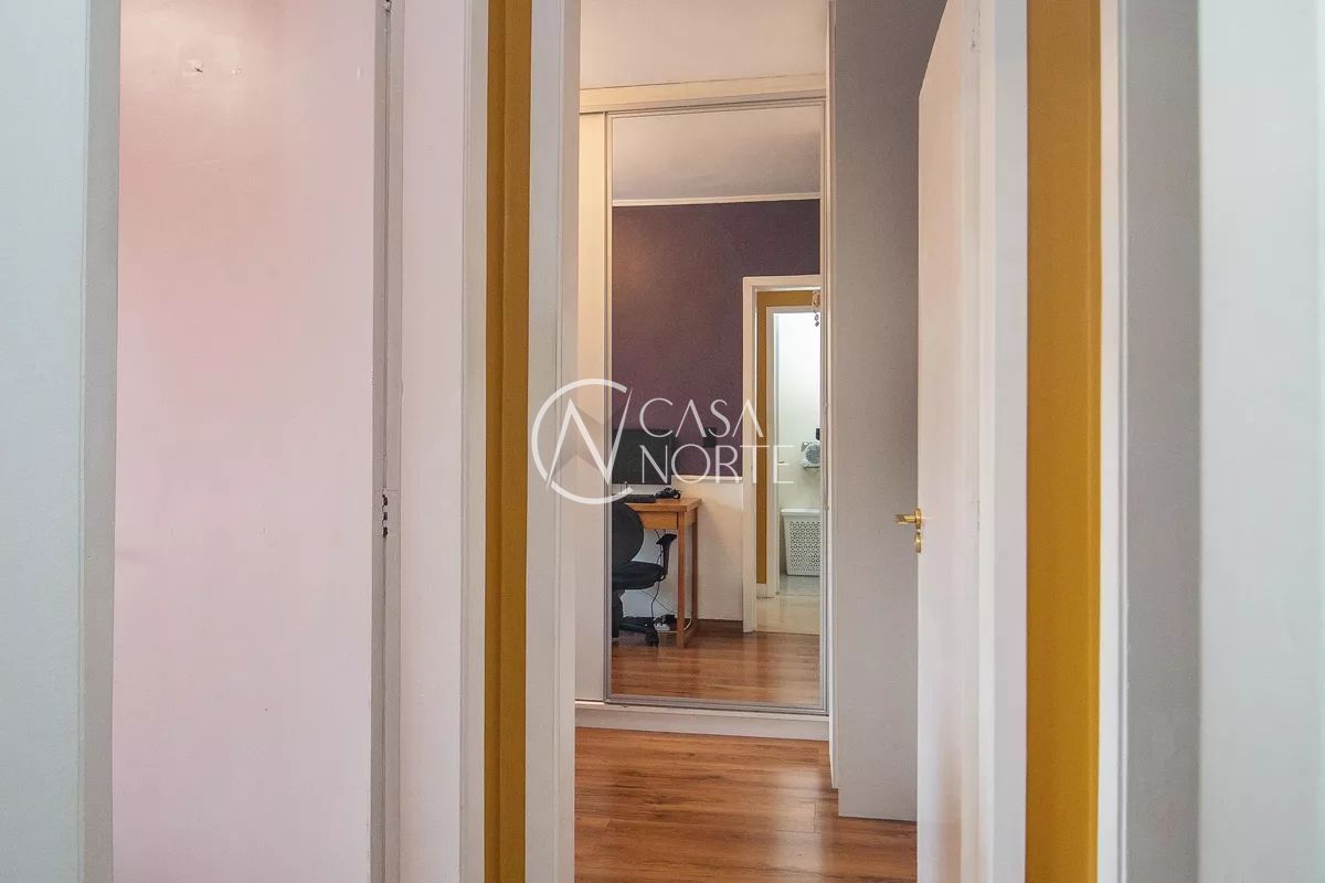 Apartamento à venda com 2 quartos, 74m², 1 vaga, Rua Upamaroti no bairro Cristal em Porto Alegre